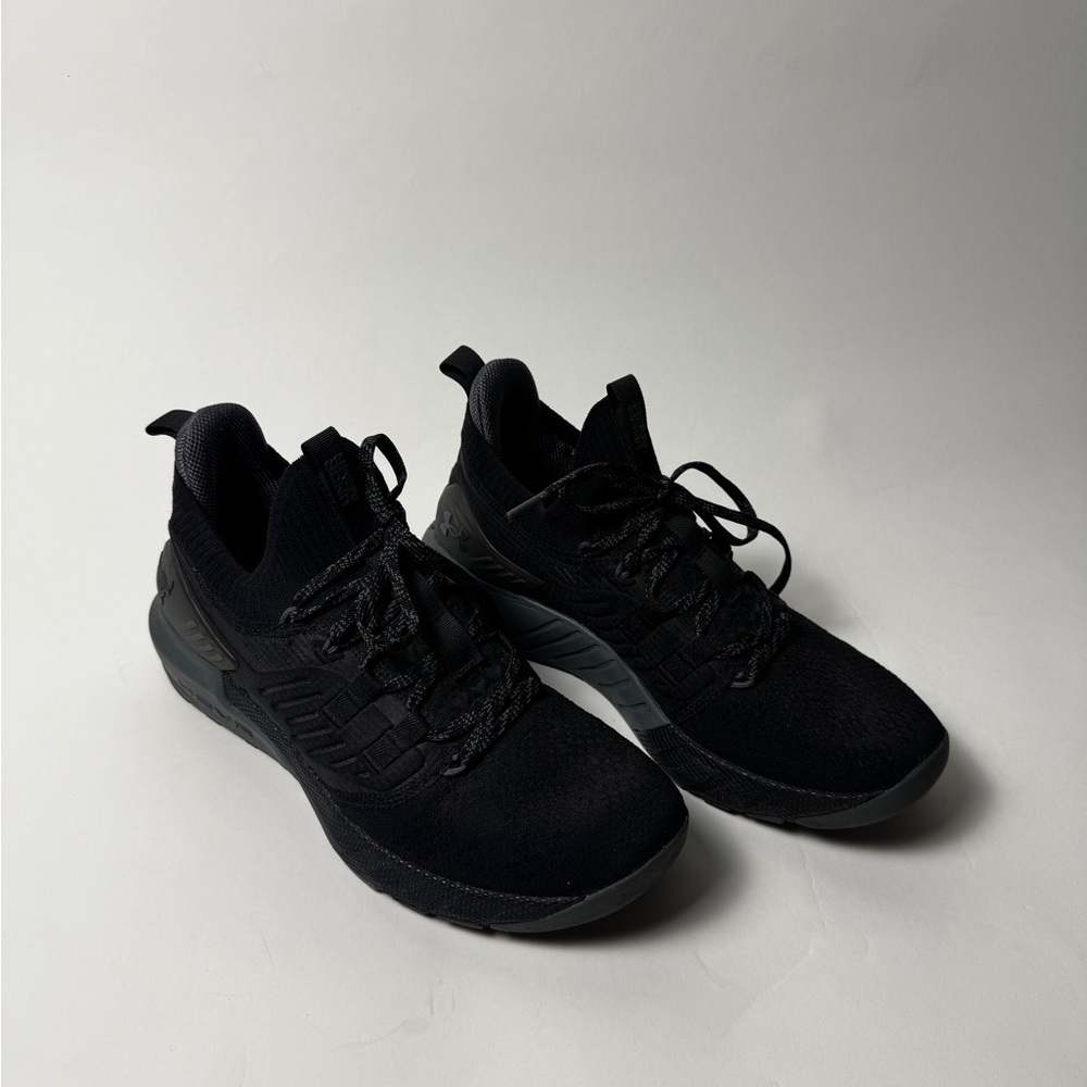 Under Armour Men's Black Athletic Shoes Size 9.5